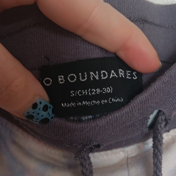 No Boundaries Pastel Tie-Dye Sweat Shorts Size Small - Picture 2 of 3